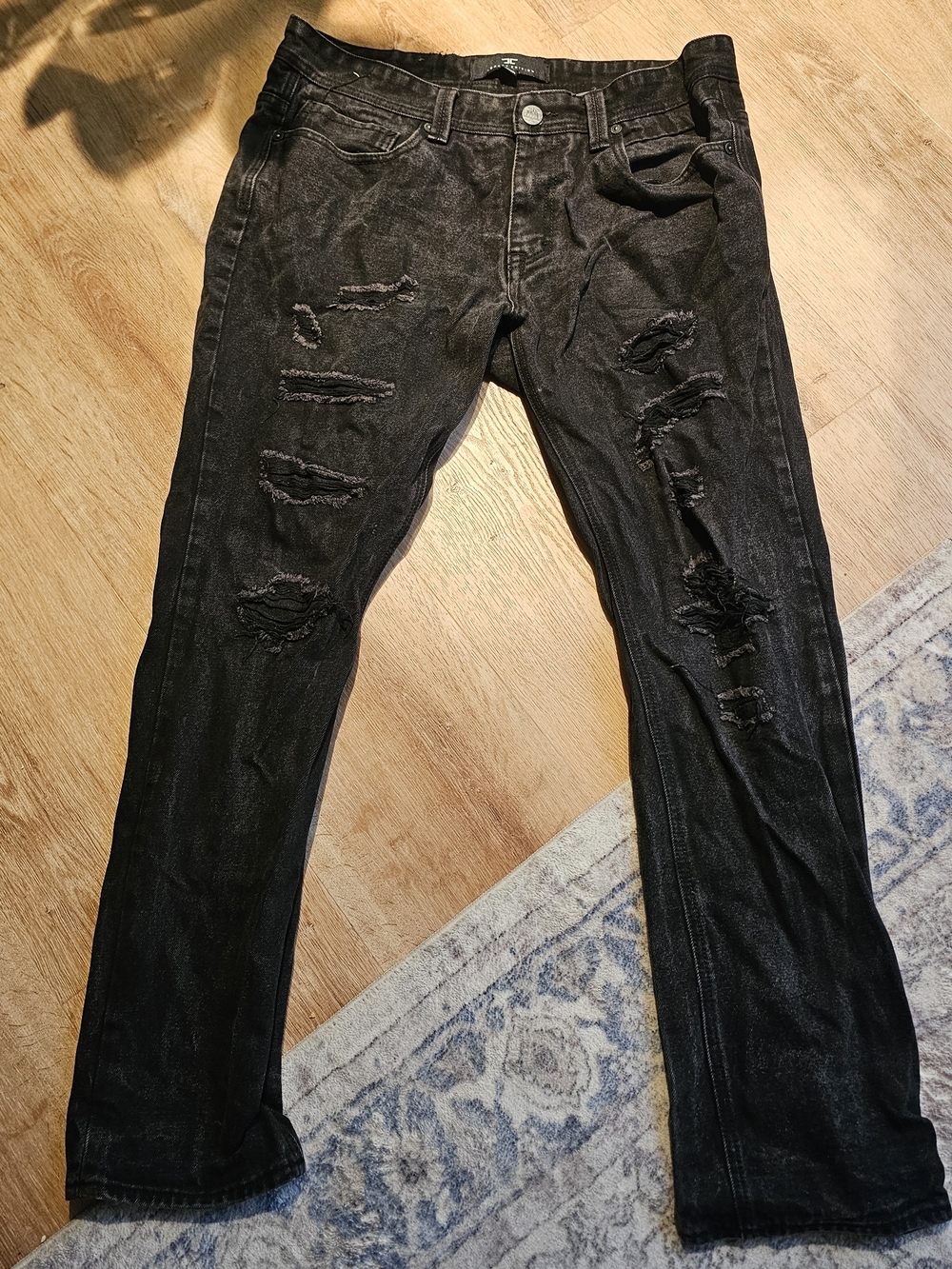 Mens Black Jordan Craig Legacy Edition Raphael 36x32 Distressed Jeans